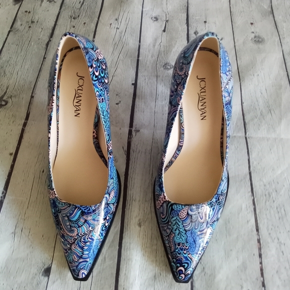 NIB Jcxuanyan Blue Patterned Patent Leather Heels - 8 - Picture 10 of 11